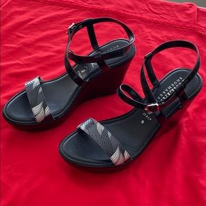 ITALIAN SHOEMAKERS wedge sandals